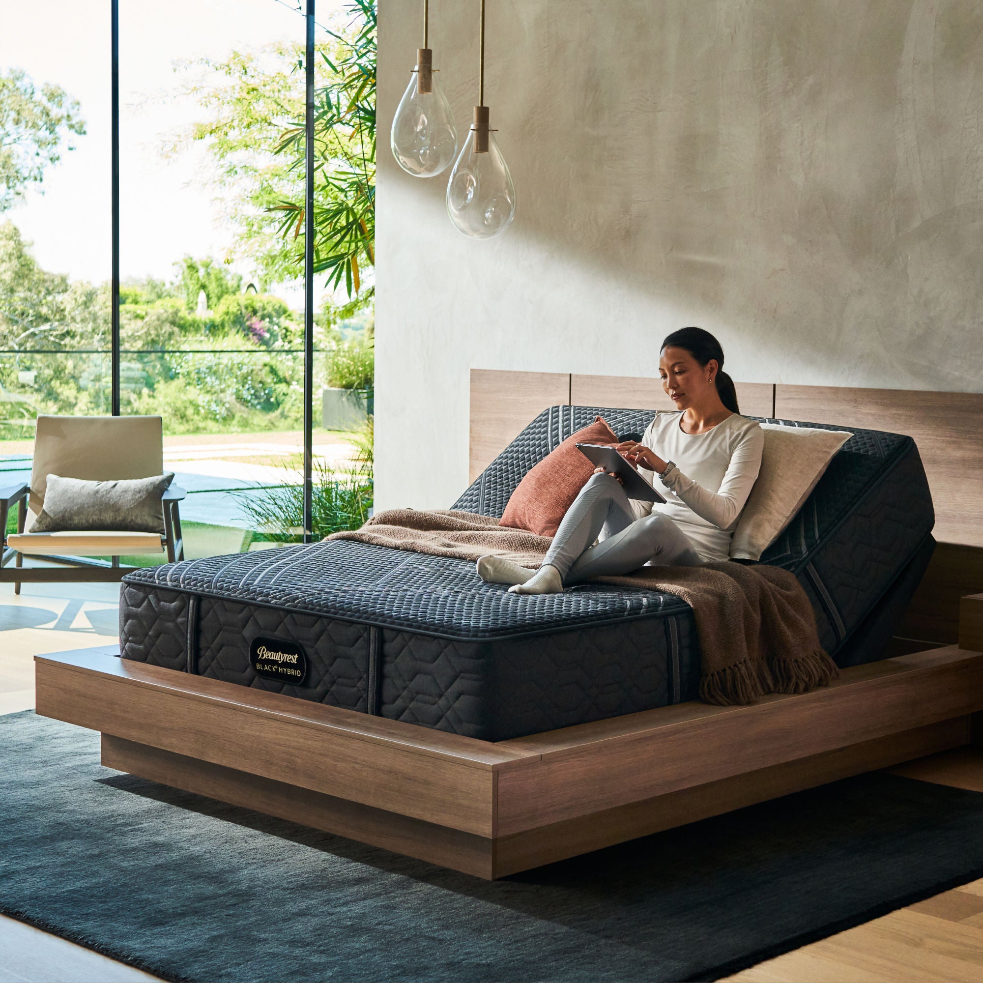 Adjustable bed with modern bedroom setting