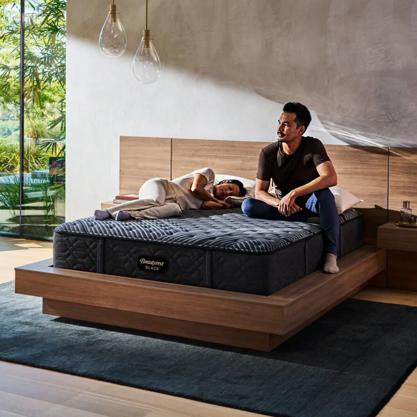 Luxury Mattress in Modern Bedroom Setting