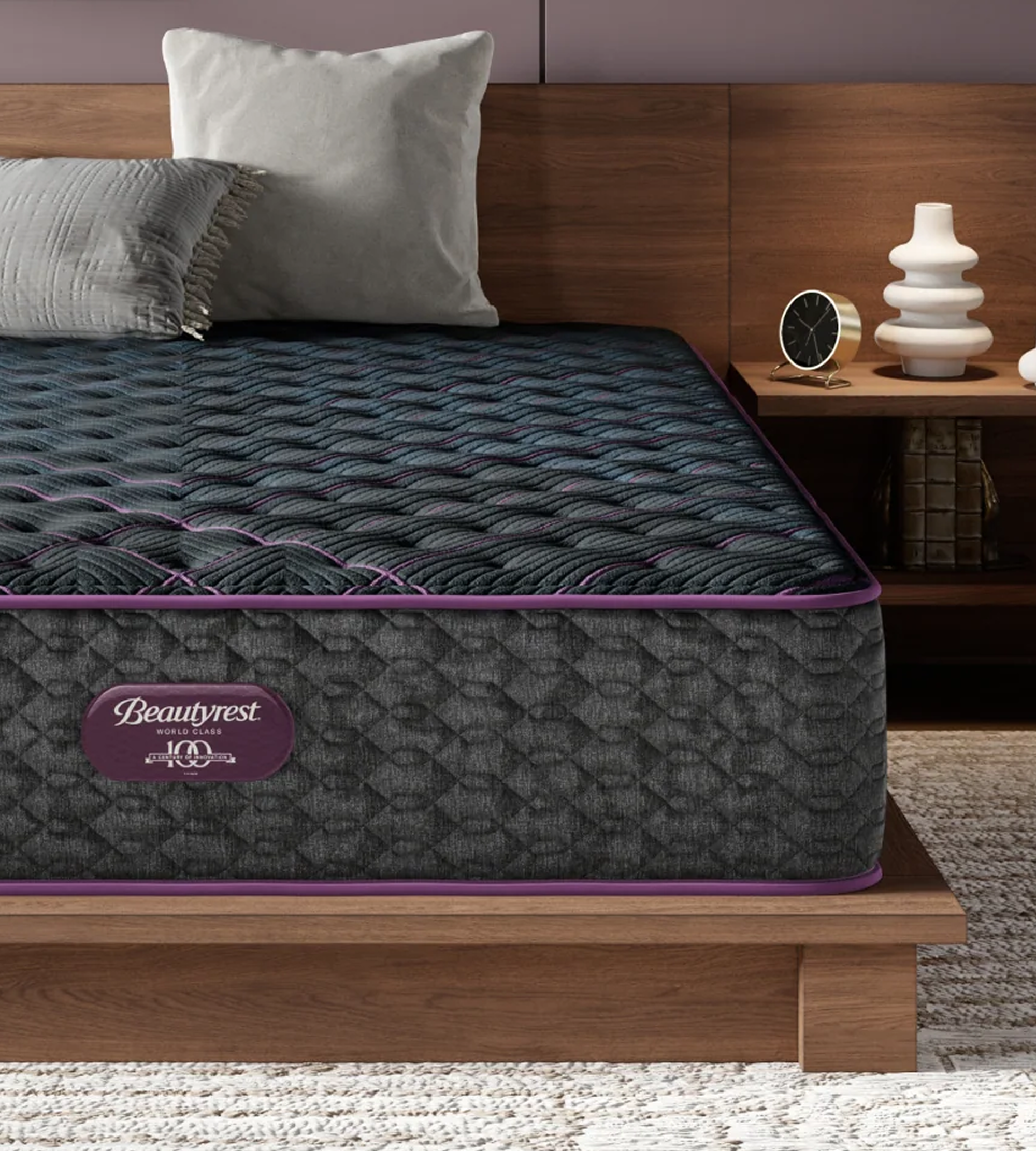 world class innerspring mattress front shot close up