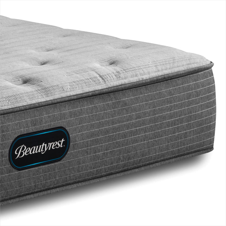 Corner view of the Beautyrest Select mattress ||feel: Medium