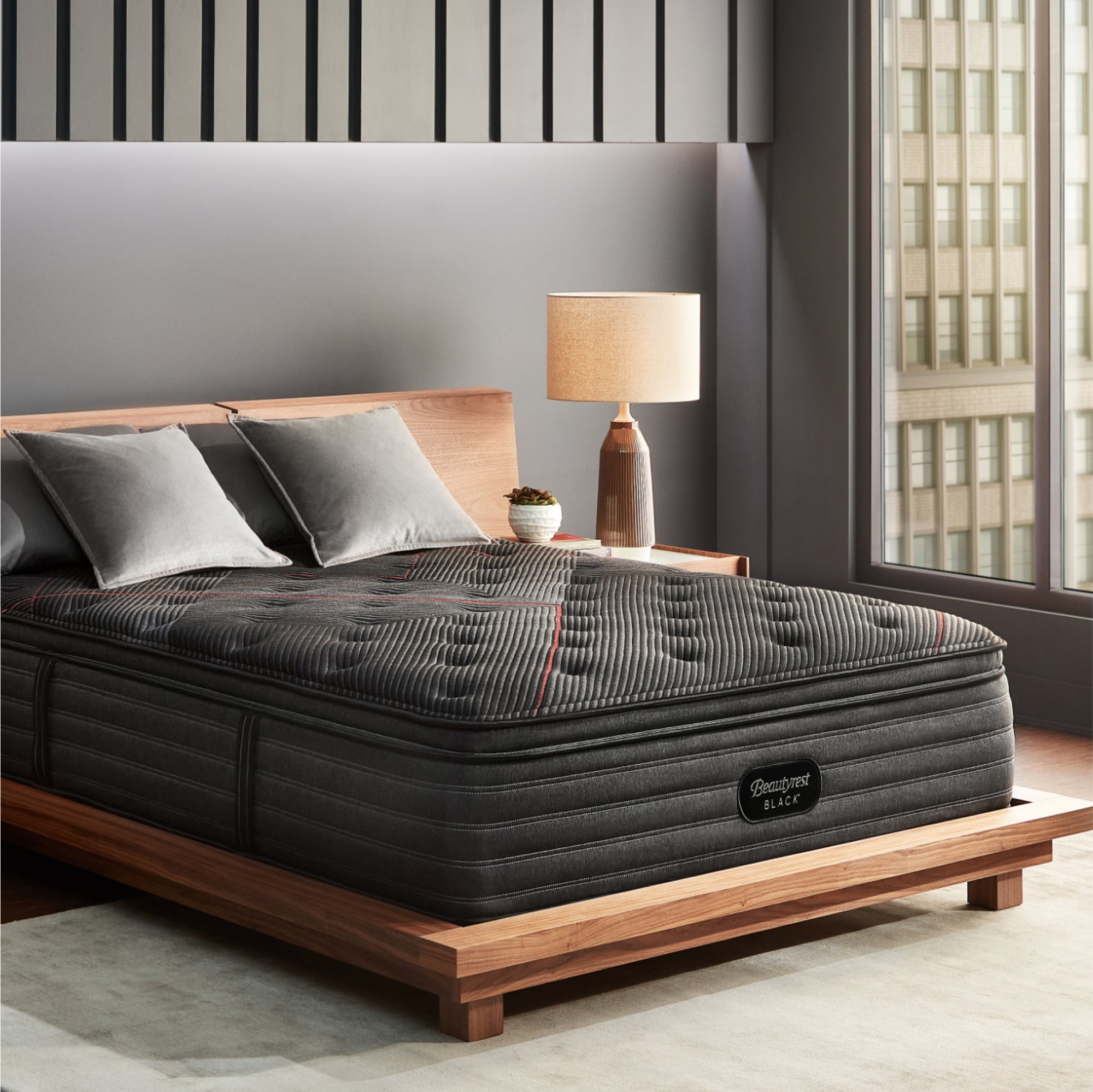 The Beautyrest Black deluxe c-class mattress ||series: deluxe c-class|| feel: medium pillow top