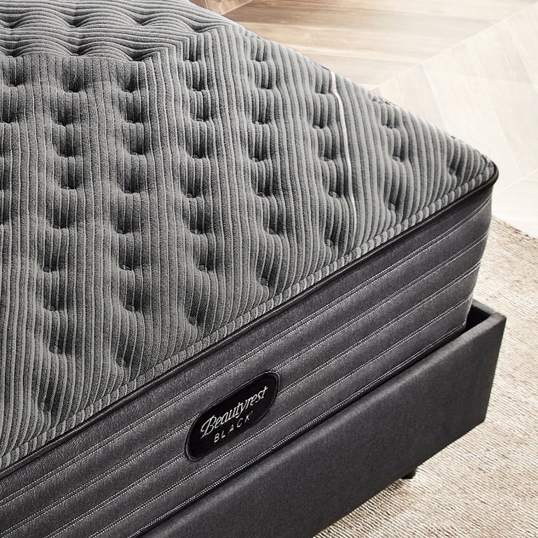 Corner view of the Beautyrest Black grand b-class mattress|| series: grand b-class || feel: extra firm
