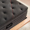 Corner view of the Beautyrest Black deluxe c-class mattress||series: deluxe c-class||feel: firm